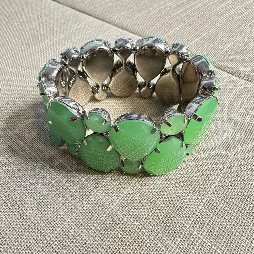 Park Lane South Beach Mint Green Stretch Bracelet Retired Hostess Exclusive - Picture 1 of 6